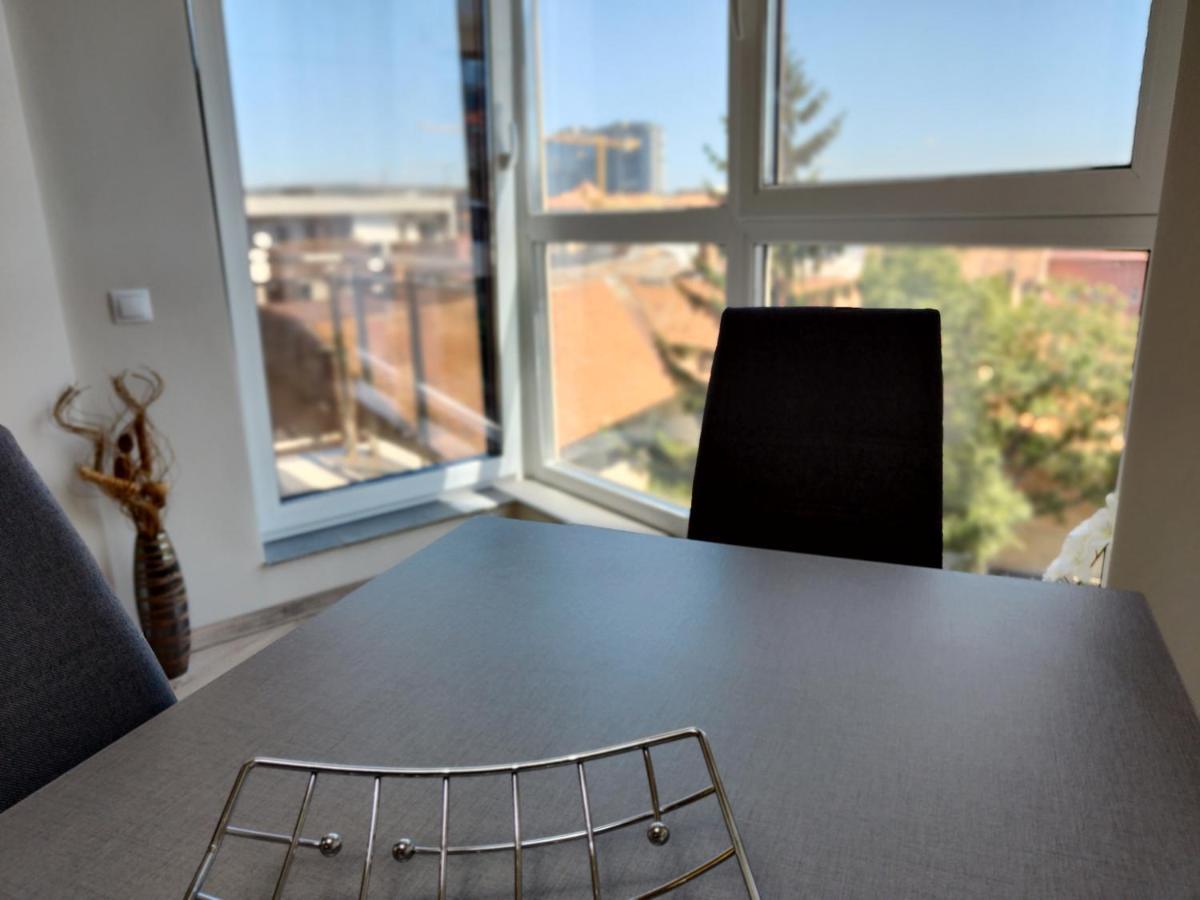 Sweet Home - Central Cozy Apartment Cluj-Napoca Ngoại thất bức ảnh